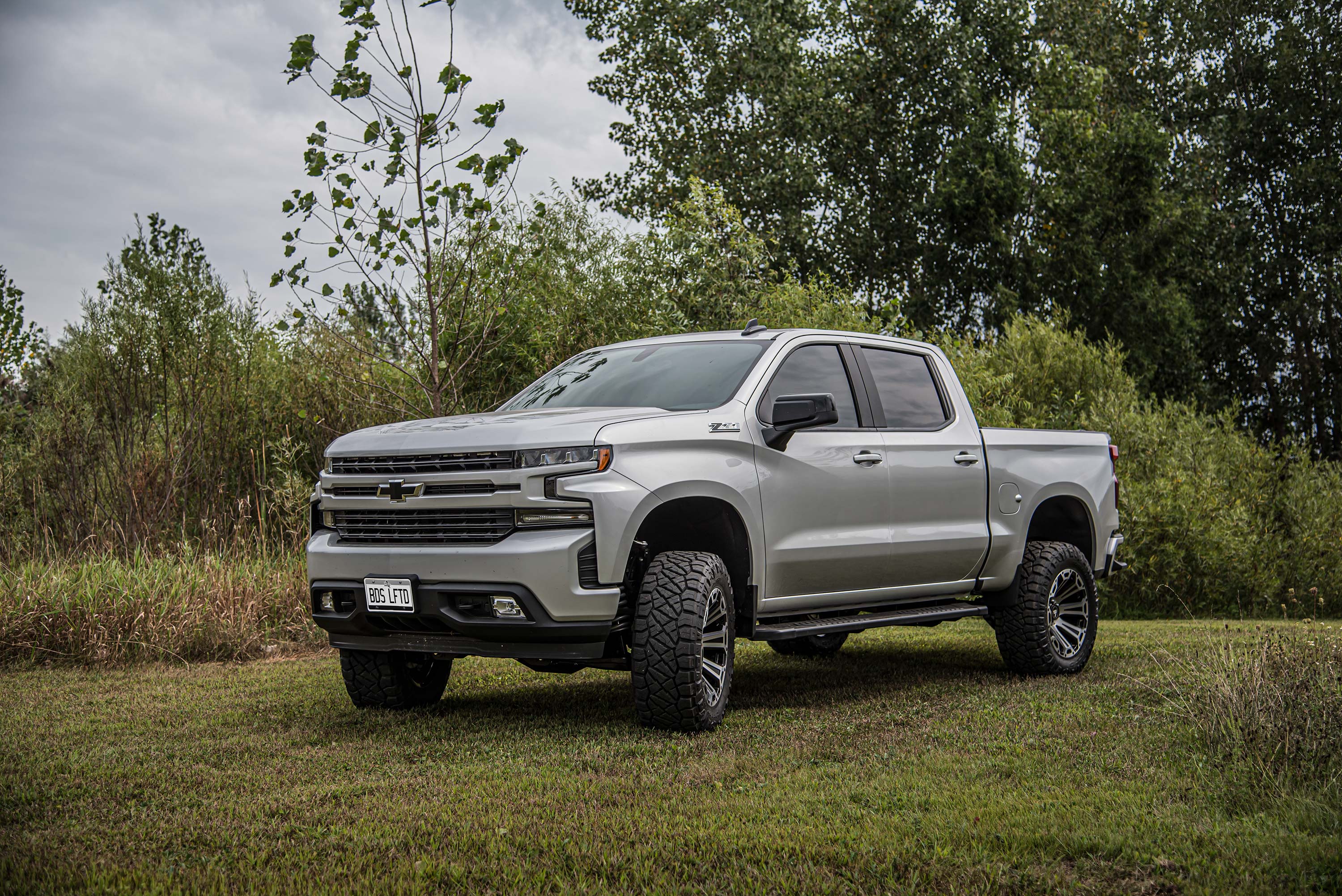 2.5 Inch Lift Kit | FOX 2.5 Performance Elite Coil-Over | Chevy Trail Boss or GMC AT4 1500 (19-24) 4WD | Gas - Image 3