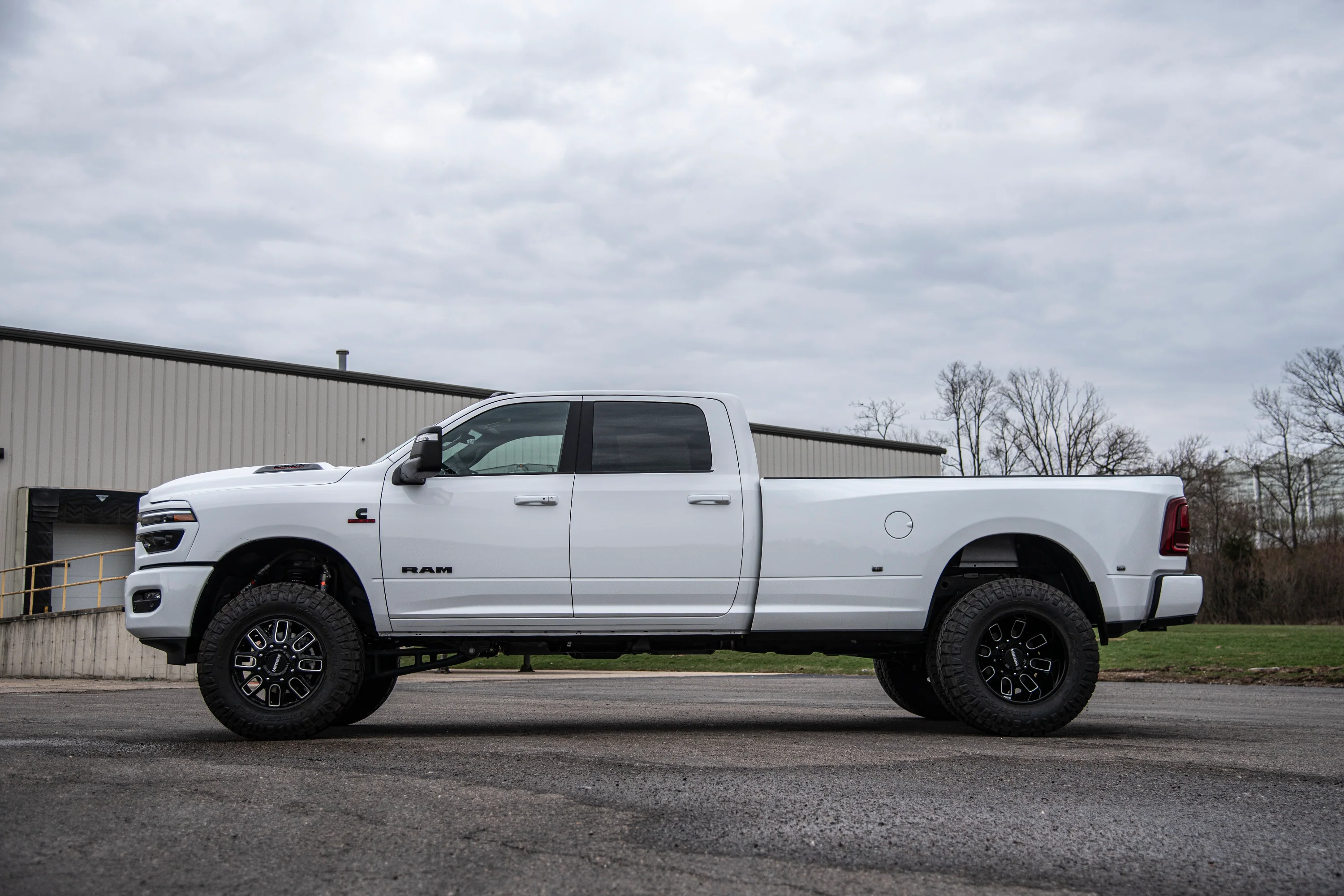 4 Inch Lift Kit w/ Radius Arm | Extended Travel | Ram 3500 (25-26) 4WD | Diesel - Image 3