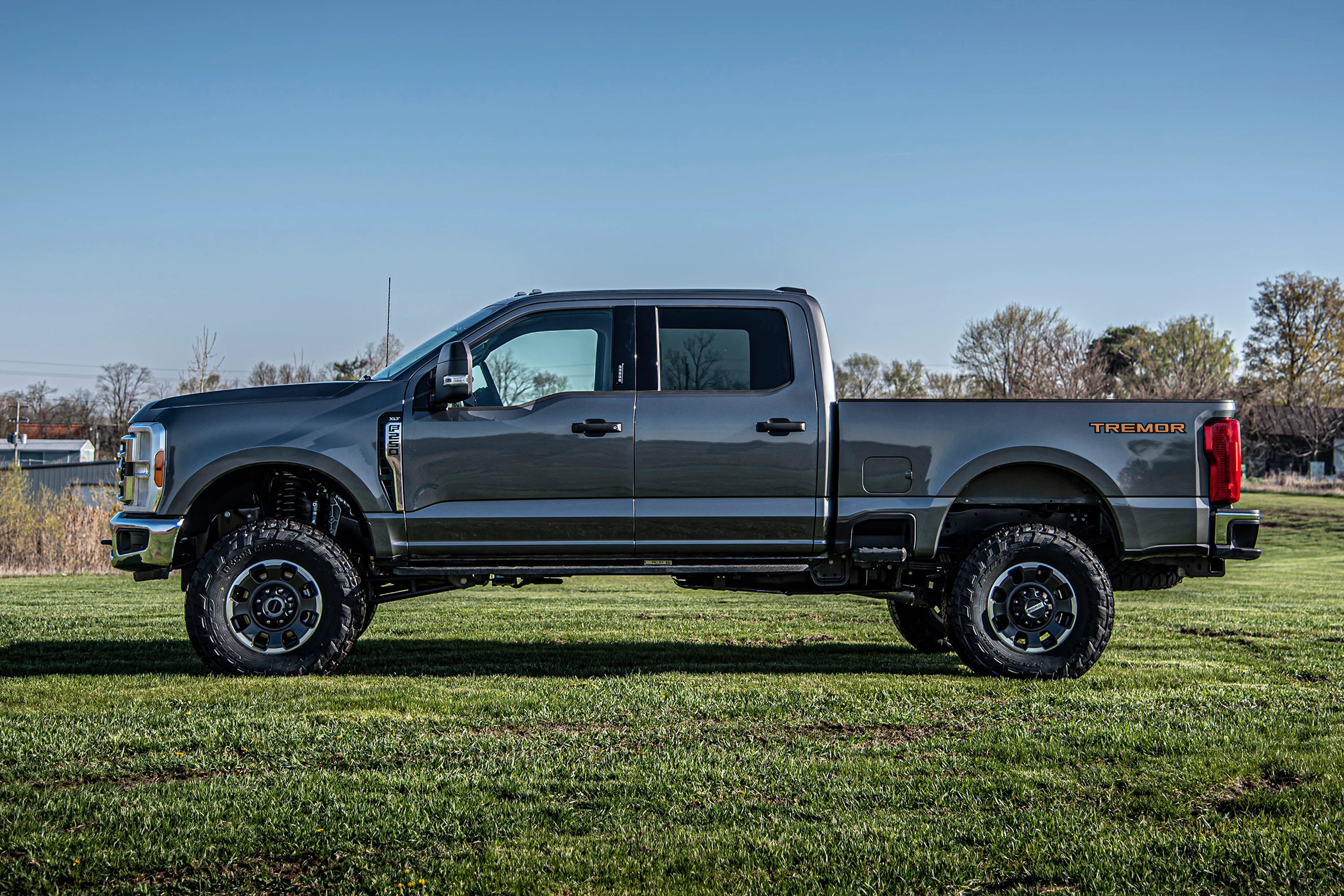 5 Inch Lift Kit w/ Radius Arm | Ford F250/F350 Super Duty (23-26) 4WD | Gas - Image 4